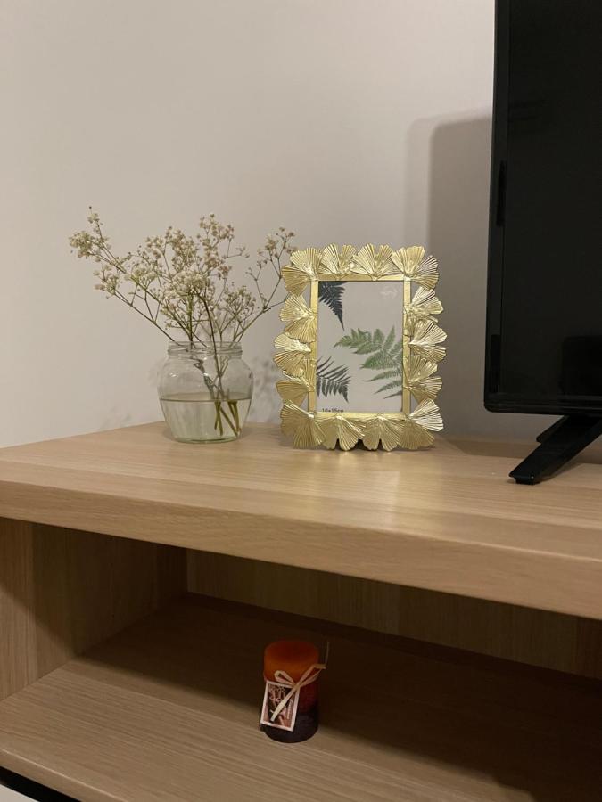 Gold Luxury Apartment Close To Presidential Palace Bucarest Exterior foto