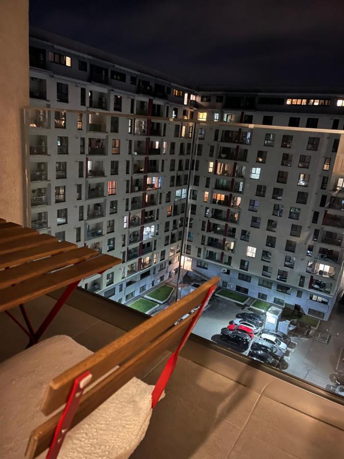 Gold Luxury Apartment Close To Presidential Palace Bucarest Exterior foto